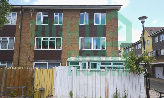 Somers Town Casa | Four Rooms to Rent in Prime Camden - One Week Minimum Stay