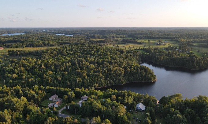 Dunchurch Cabaña | Four Season, 5-bedroom cottage with many amenities