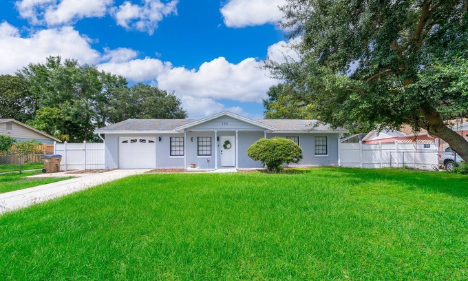 Buena Ventura Lakes Casa | Four Season Home
