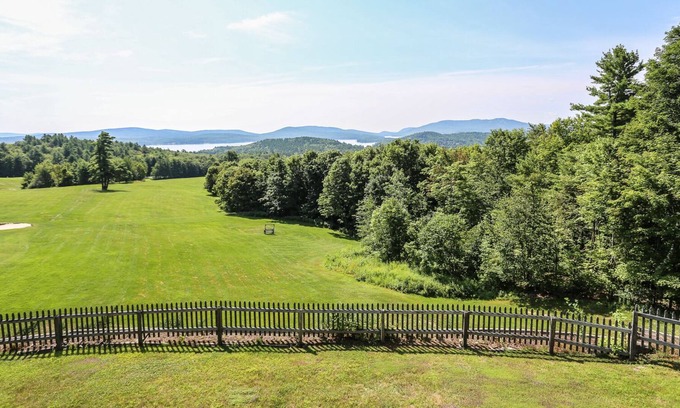 Sunapee Casa | Paraíso de cuatro estaciones con acceso al lago, tenis, piscina, esquí y golf gratis.
