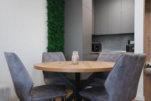 Osijek Apartamento | FOUR Seasons by DISTRICT
