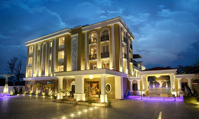 Siliguri Complejo | Four Vedas Hotel & Resort