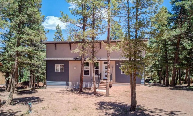 Florissant Casa | Fox Den - Modern Mountain Home