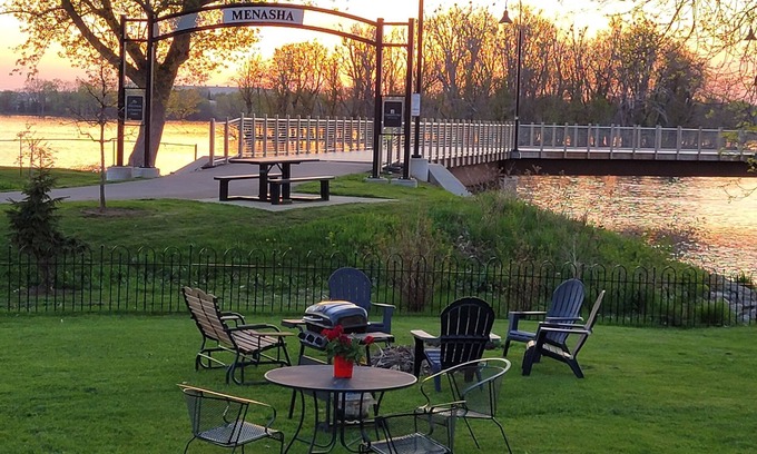 Menasha Casa | Fox River Retreat #3