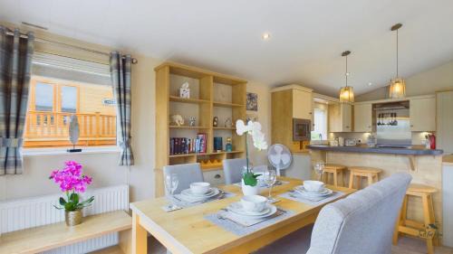 Ryde Casa | Foxes Heart