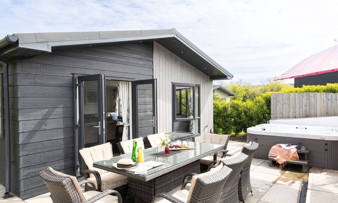 Mary Tavy Casa | Foxglove Lodge, 31 Roadford Lake Lodges