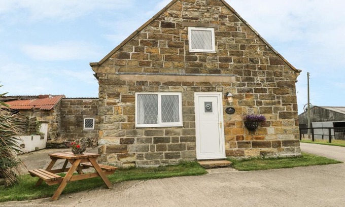Hawsker Casa | Foxhunter Cottage