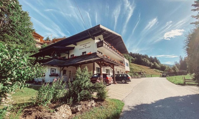 Gleiming Cama Y Desayuno | Frühstückspension Auer - Haus Kargl