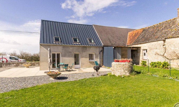 Vierville Cabaña | Casa Familiar Cerca de Utah Beach con Jardín Privado y Equipos Modernos