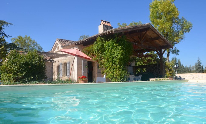 Castelnau-Montratier-Sainte-Alauzie Casa | Renovada de piedra de Quercy. Privacidad. Climatizada piscina privada.