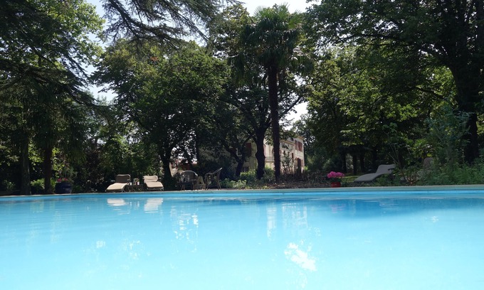 Saint-Affrique-les-Montagnes Cabaña | Luxury Cottage with swimming pool