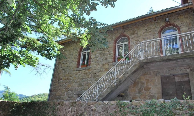 Saint-Cierge-sous-le-Cheylard Casa | Cabaña de la naturaleza en el borde de la Vía Dolce