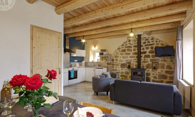 Saint-Hilaire-Cusson-la-Valmitte Cabaña | Gite Saint-Hilaire-Cusson-la-Valmitte, 3 bedrooms, 6 persons