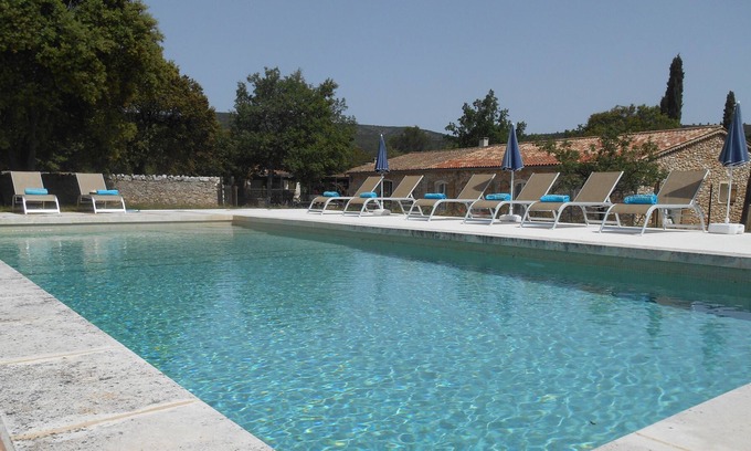 Saint-Maximin-la-Sainte-Baume Casa | Grande Maison Avec Piscine Avec vue sur la Sainte Baume
