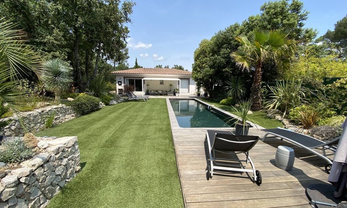 Saint-Maximin-la-Sainte-Baume Casa | In the heart of Provence Verte. Classified 3* as "Location Meublée de Tourisme".