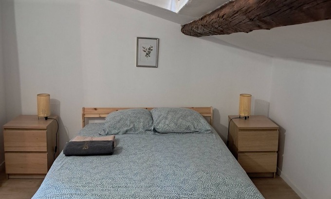 Saint-Maximin-la-Sainte-Baume Apartamento | Chez Bichette Saint Maximin la Ste Baume - Comfortable 2-room apartment in the heart of town