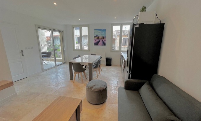Saint-Maximin-la-Sainte-Baume Casa | Quiet house, garage, terrace, near basilica
