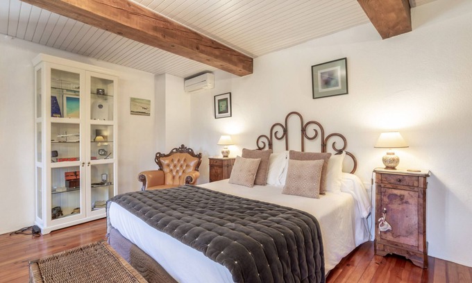 Sainte-Colombe-de-la-Commanderie Cama Y Desayuno | Casa de huéspedes 'Colombine Chambre Double Deluxe' con jardín compartido y aire acondicionado