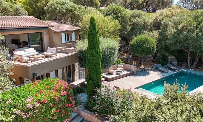 Cirendinu Villa | Villa Casta Joia