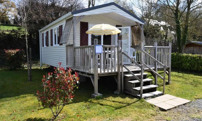 Villedieu-les-Poeles Casa | Standard Mobilheim 20m2 (1 bdrm-2 pers) + TV + Terrace 2 persons