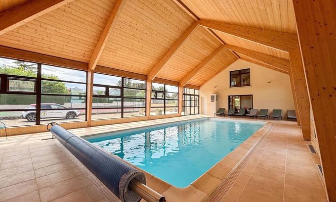 Faverolles Cabaña | Villa con Piscina Privada Cerca del Zoo de Beauval y Châteaux de la Loire