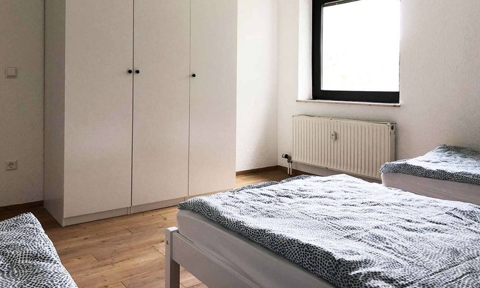 Egelsbach Apartamento | Fr04 Ferienwohnung mit Sat-tv, Küche & Wlan