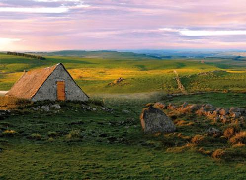 Prades-d'Aubrac Casa | Fraîcheur , forêt d'Aubrac , au coeur de la nature