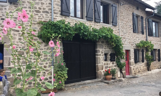 Compreignac Casa | FRANCIA SUROESTE, casa de campo con jardín y piscina en alquiler