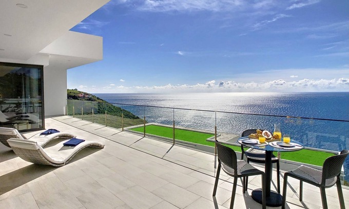 Tabua Apartamento | Francelho 2 Apartment by LovelyStay