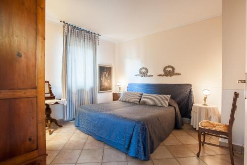 Quartiere di Porta Crucifera Cama Y Desayuno | Francesco Redi Camere