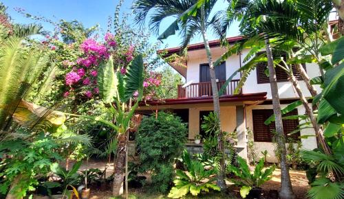 San Pedro Apartamento | francia borjal 3-bedroom, 2 t&b shared apartment