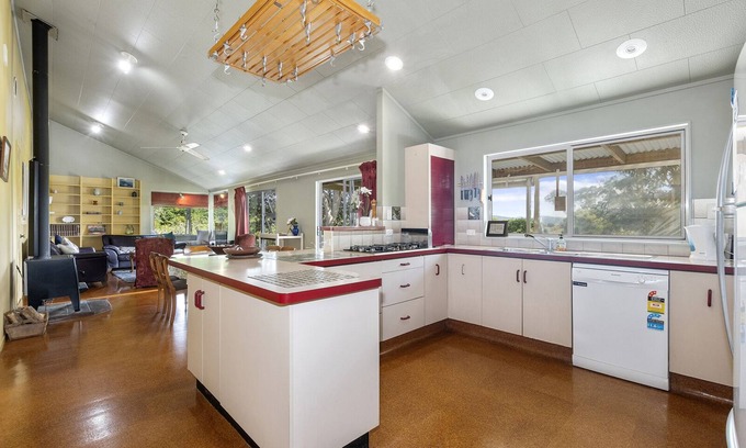 Waipu Casa | FRANCIS ORCHARD COUNTRY STAY - WAIPU HOLIDAY HOME, with pool in Waipu
