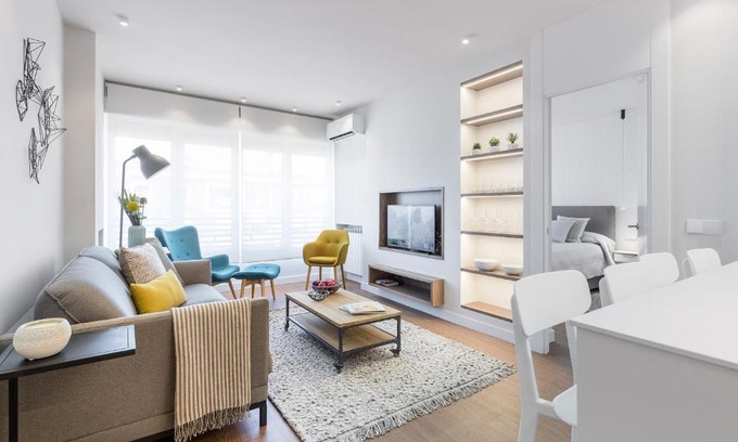 Salamanca Apartamento | Francisco Silvela Apartment by Flatsweethome
