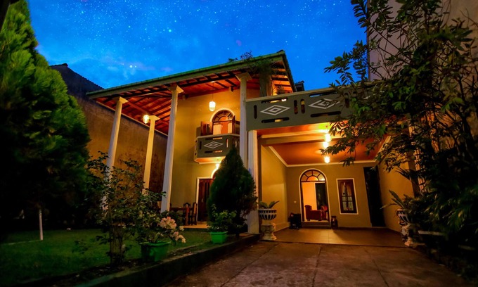 Fort Galle Hotel | Frangipani Motel