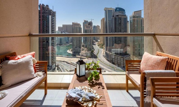 Dubai Marina Apartamento | Frank Porter - Iris Blue