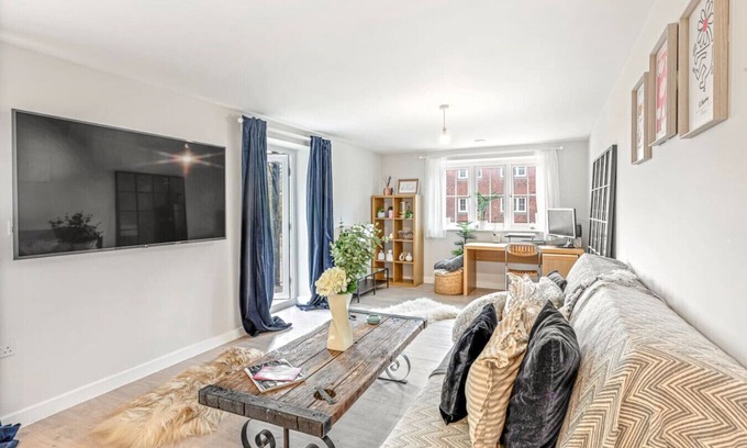 North Moreton Apartamento | Franklin Apartment - 2 Bed apartment with balcony