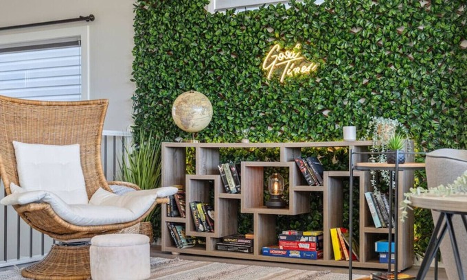 Sage Hill Casa | Free Banff Pass with California King & Indoor Fireplace
