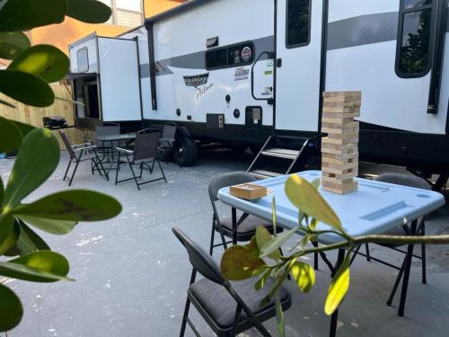 Princeton Otro | Free BBQ in RV With Private entrance