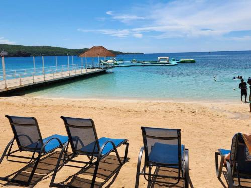 Discovery Bay Casa | Free Beach&Pool Access -Vaes Luxury Escape