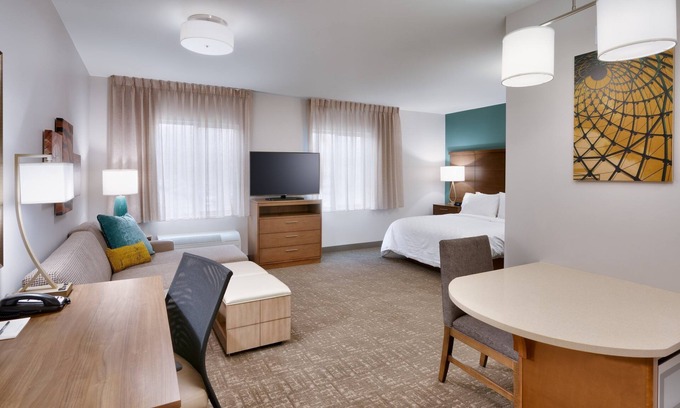 Lehi Apartamento | Free Breakfast. Pool & Hot Tub. Gym. Near Traverse Mountain Shopping Center!