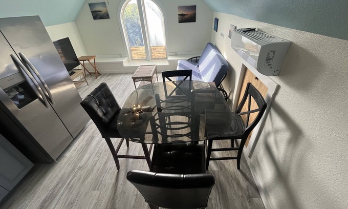 Salvo Apartamento | FREE GOLFCART- STEPS TO THE BEACH+AMPLE PARKING YEAR ROUND FOR FISHING TRAILERS