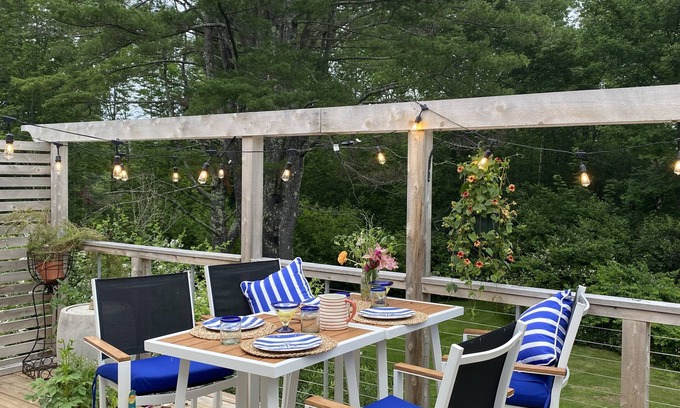 Northport Apartamento | Free kayak w/ deliv, new listedAIR CONDITIONED loft above Kayak Shop