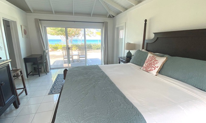 Old Man Bay Casa | FREE Night in 2025! Private, quiet oceanfront home, wrap-around screened porch.