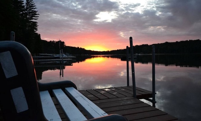 Redgranite Cabina | Free nite w/wknd off season lakehome boats pier fireplace hottub sand beach raft