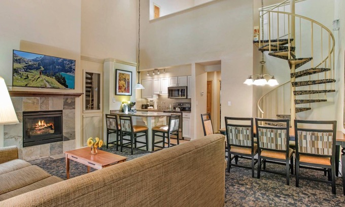 Highland Meadows Condominio | Free Parking & Shuttle to Lionshead/Vail Village, Hot Tubs; Aspen #1305