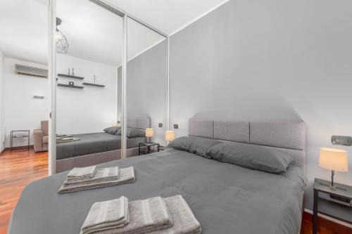 Segnano Apartamento | Free Private Parking - 5min to Metro - Balcony - Quiet