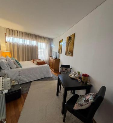 Maia Casa | Free Wave Rooms