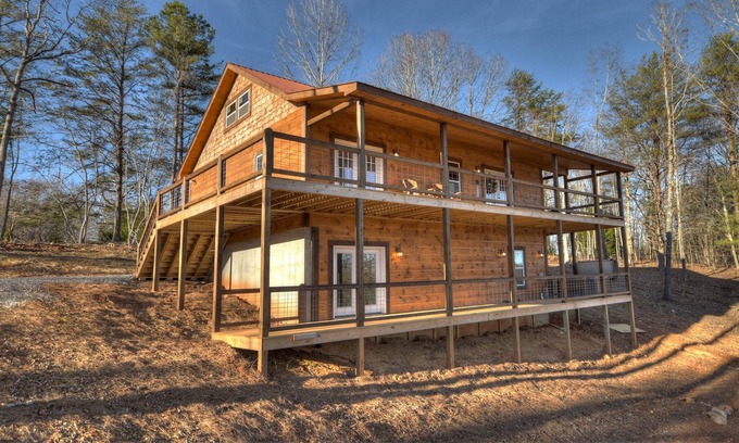 Copperhill Cabina | *FREE Whitewater Rafting & Ziplining* Dream Hideaway Located in Hideaway Falls next to Squirrels Hideaway & Many other Cuddle Up Cabins