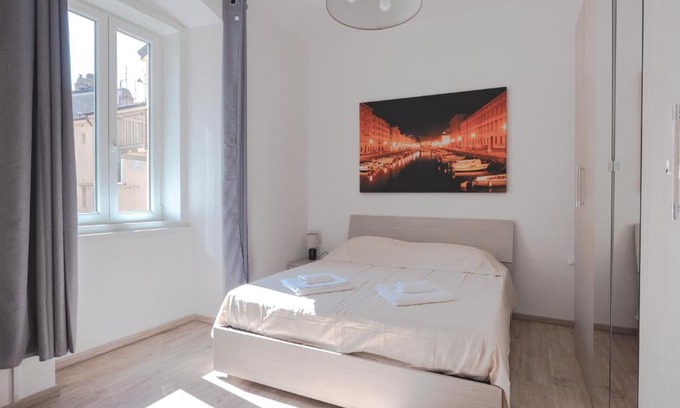 Roiano-Gretta-Barcola-Cologna-Scorcola Apartamento | [Free WiFi & Netflix] Roiano Elegant Apartment