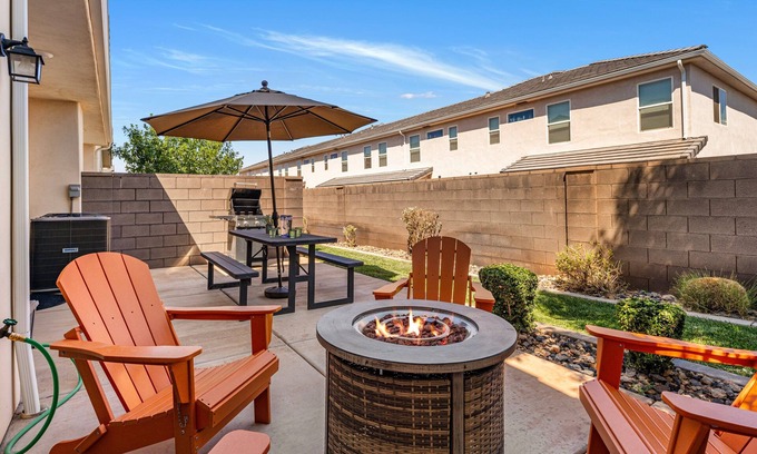 Washington Fields Casa | Freedom Village 549|Smart TV, Private Balcony, Resort Amenities and more!